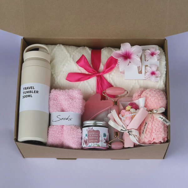 [PINK] LOVE-IN-A-BOX GIFT HAMPER