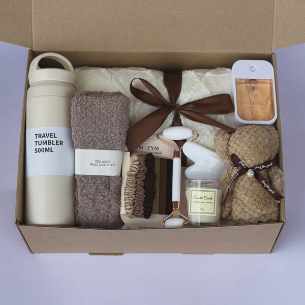 [BROWN] LOVE-IN-A-BOX GIFT HAMPER